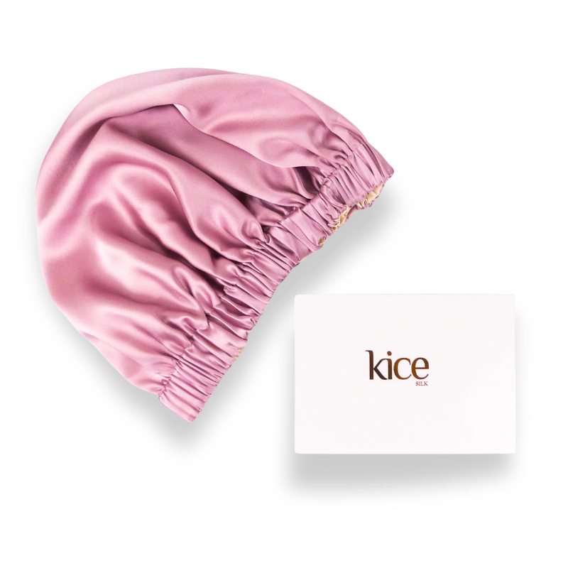 Bonnet en soie de mûrier et son coffret